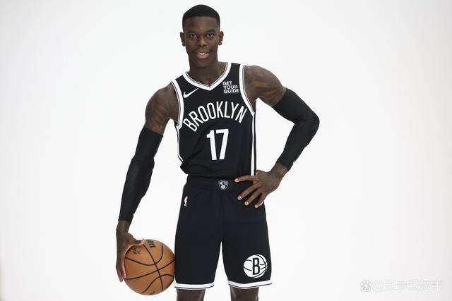 113-79，中国男篮打疯了！廖三宁贺希宁合砍35分，NBA新星太尴尬